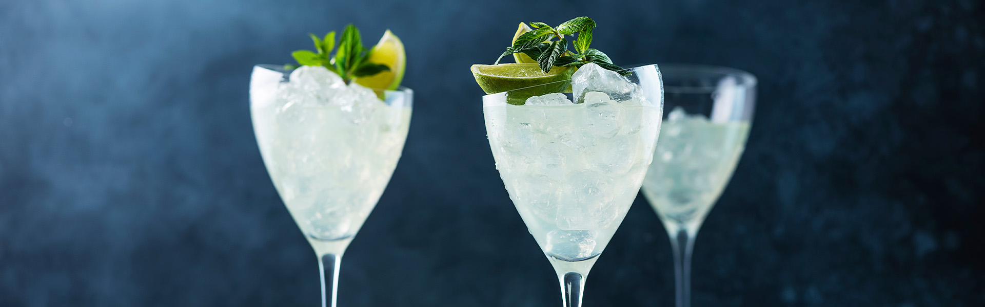 Sparkling Surprise Prosecco Elderflower Fizz